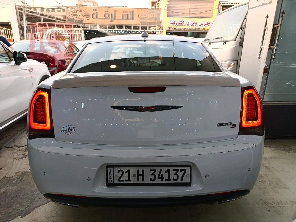 كرايسلر 300